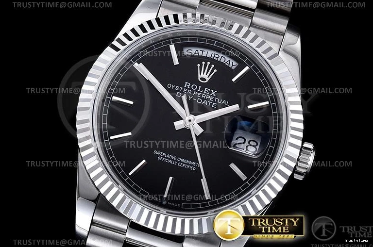 1003 Versatile RDD0220H – DayDate 36mm 701
